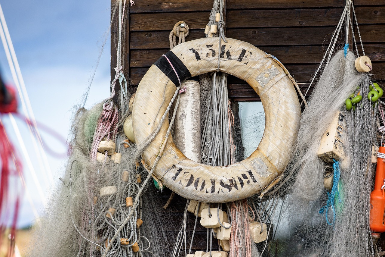 网络谣言背后的实名账号策略